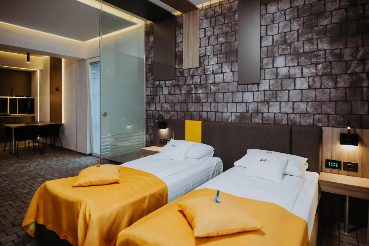 Hotel Epic Centrum 4*