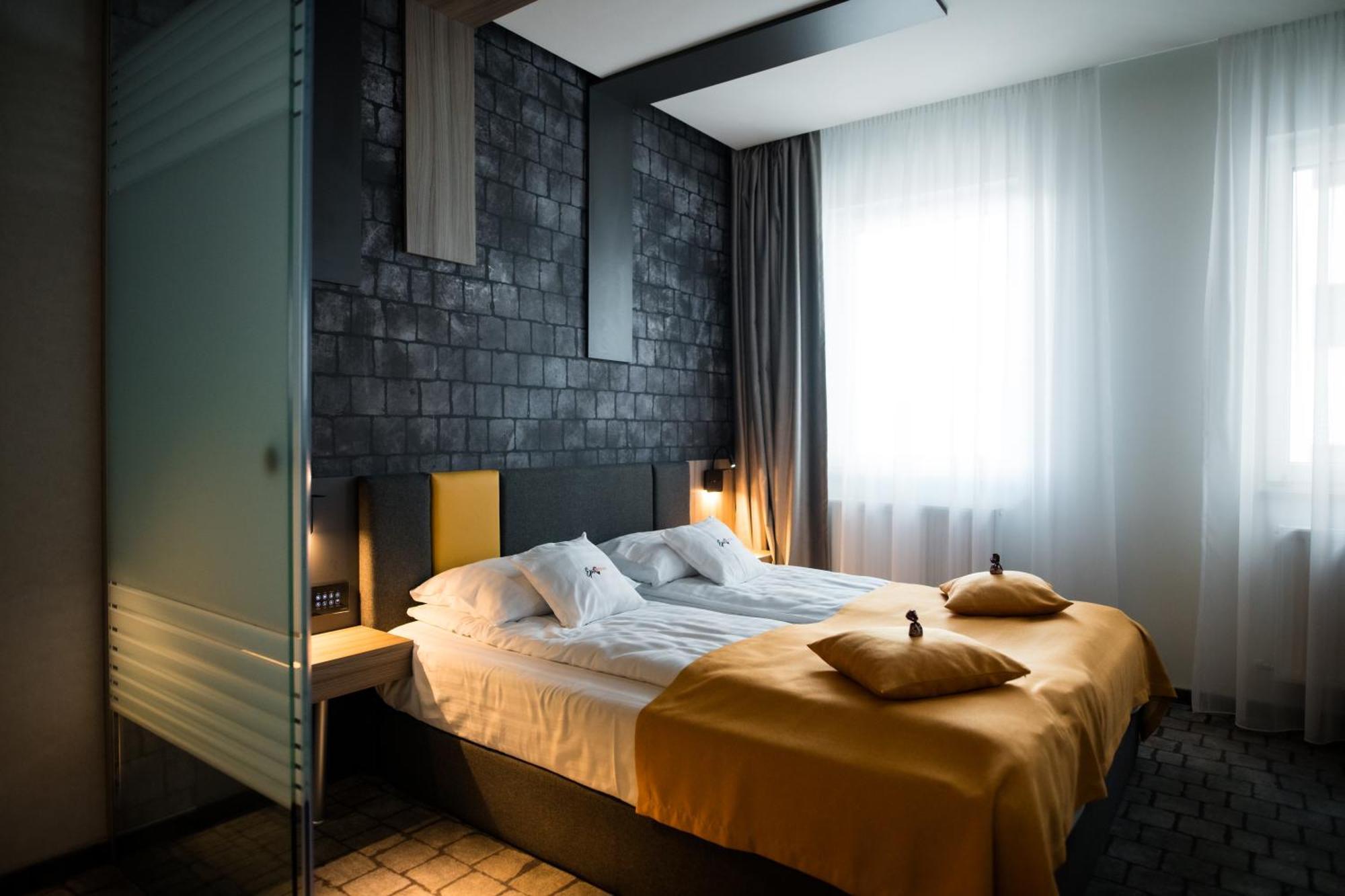 Hotel Epic Centrum 4*